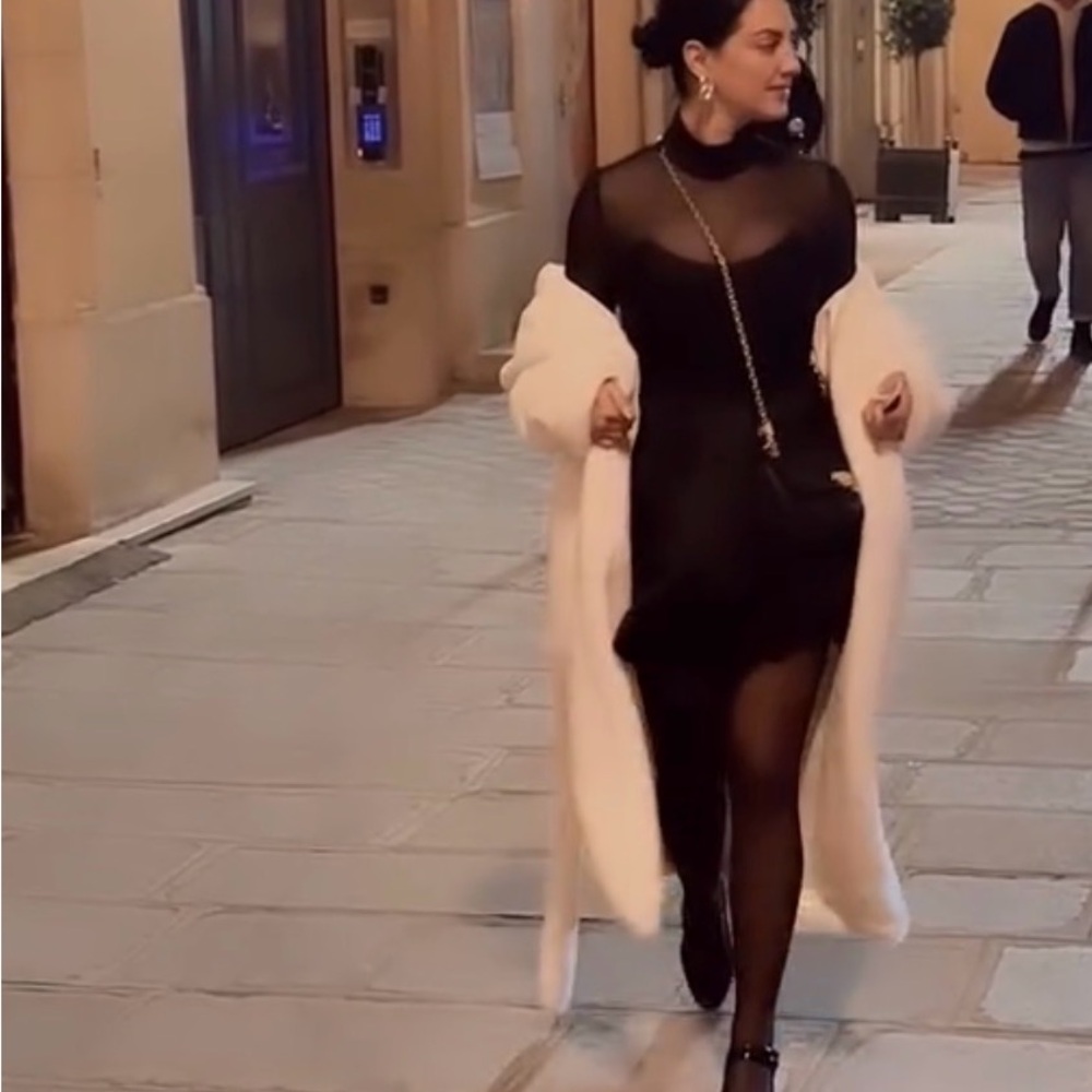 Elegant Black Midi Dress